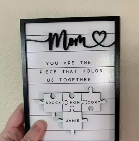 puzzle sign Handmade Gift For Mothers Day Diy Ideas, Gift For Mama Birthday, Painting Gift Ideas For Mom, Diy Mom Gifts Christmas, Motherdays Gift Ideas, Christmas Present Ideas For Mum, Mom Christmas Gifts Ideas From Daughter, Christmas Gift Ideas For Mom Diy, Mothersday Gifts Diy Craft Ideas