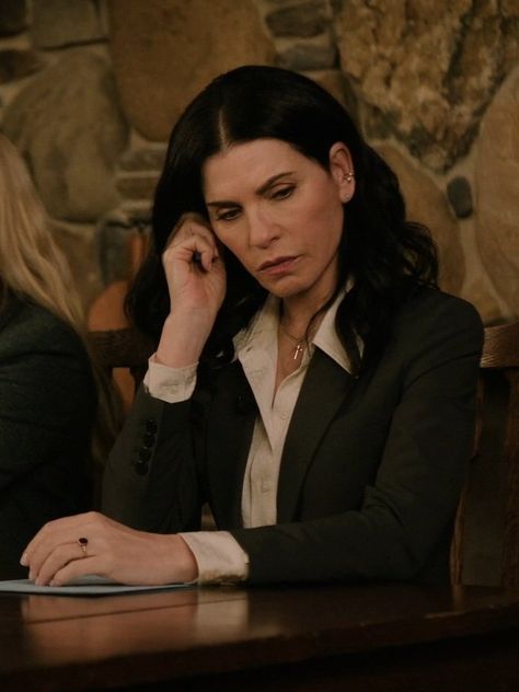 Laura Peterson, Julianna Margulies, The Morning Show, Atomic Blonde, Out Of Place, Own House, Dream Career, Morning Show, Girl Crush