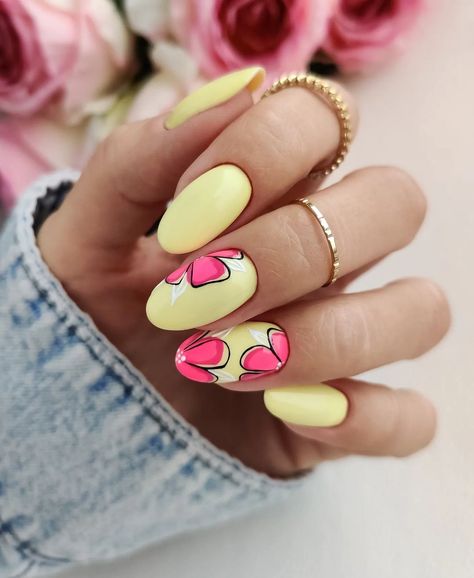 Summer Coral Nails 2024: 22 Bright and Cute Ideas for Every Nail Type Nude Summer Nails, Uñas Color Coral, Neon Coral Nails, Fun Nail Designs, Shiny Nails Designs, Summer Nails 2024, Summer Nail Colors, Summer Nail Ideas, Peach Nails