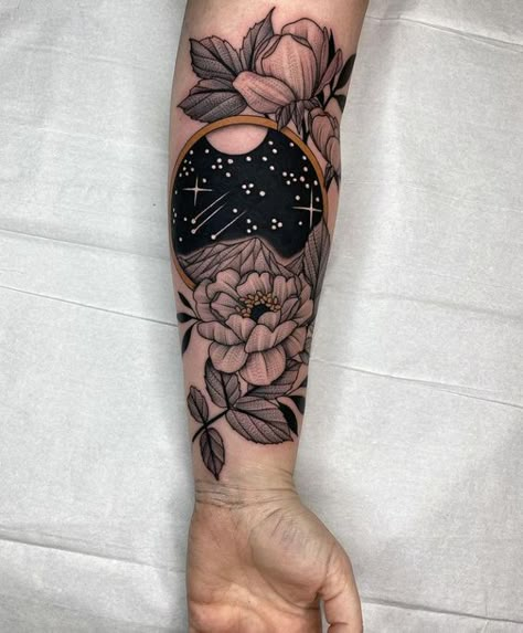 120 Pretty And Girly Half-Sleeve Tattoo Ideas For Females Killua Tattoo, Aesthetic Wings, Tatuaje Cover Up, Legs Tattoo, Tattoo Ideas For Females, Cover Up Tattoos For Women, Tattoos For Women Half Sleeve, Cover Up Ideas, 4 Tattoo