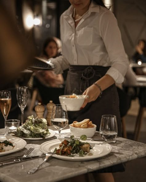 Restaurant Waitress Aesthetic, Female Chef Aesthetic, Restaurant Photo Ideas, Restaurant Content, Chef Aesthetic, Cafe Creative, High End Restaurant, Asian Food Photography, Vision Collage