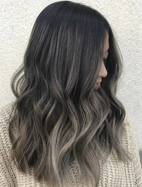 Ash blonde ombré on dark brunette base Hair Highlights Black Hair, Black Hair Ombre, Black Hair Highlights, Ash Blonde Ombre, Highlights Black Hair, Rambut Brunette, Balayage Ombre Blonde, Bilage Hair, Blond Highlights