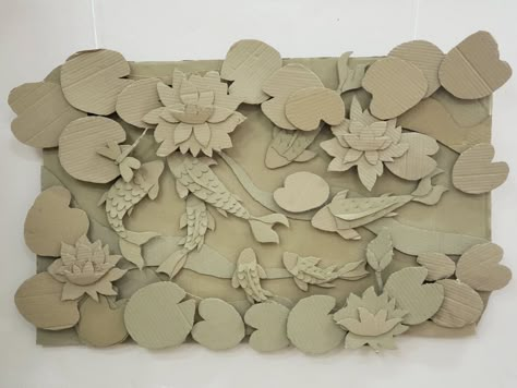 Design Paper Crafts, Cardboard Art Projects, Cardboard Relief, Cardboard Art Sculpture, Cardboard Sculptures, Art Crafts For Kids, 3d Art Projects, Cardboard Craft, Cardboard Design