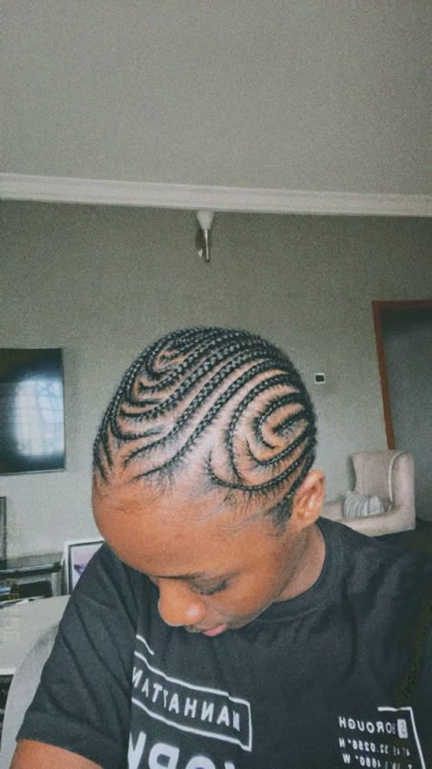 Braids With Lines For Black Women, Wig Lines Cornrows, Freehand Hairstyles 2024, Simple Conrows Lines And Braids, Freehand Hairstyles For Natural Hair, Wig Cornrow Pattern, Snoopy Hairstyles For Black Women, Free Hand Cornrows, Free Hand Cornrows For Black Hair