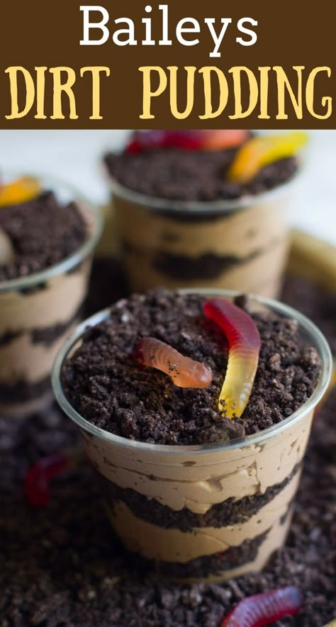 A childhood classic with an adult twist - try these Baileys Dirt Pudding cups for a fun dessert you can enjoy today. Dirt Cake Ideas, Dirt Pudding Cups, Pudding Shot Recipes, Dirt Dessert, Boozy Food, Dirt Pudding, Holiday Snack, Jell O Shots, Dirt Cake