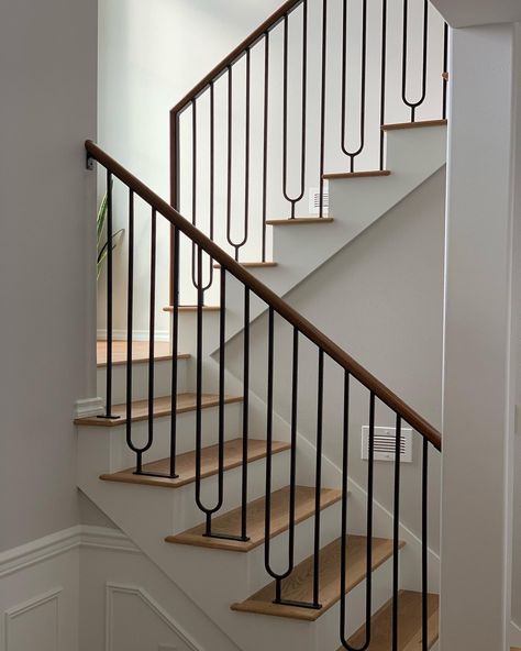 Modern Metal Railings | Ornamental Iron Railings | Get Free Estimate Indoor Iron Stair Railing, Wrought Iron Staircase Railing, Metal Bannister Ideas, Interior Railing Design, Modern Wrought Iron Stair Railing, Metal Railing Staircase, Iron Staircase Railing Modern, Modern Railings For Stairs Interiors, Iron Railing Stairs