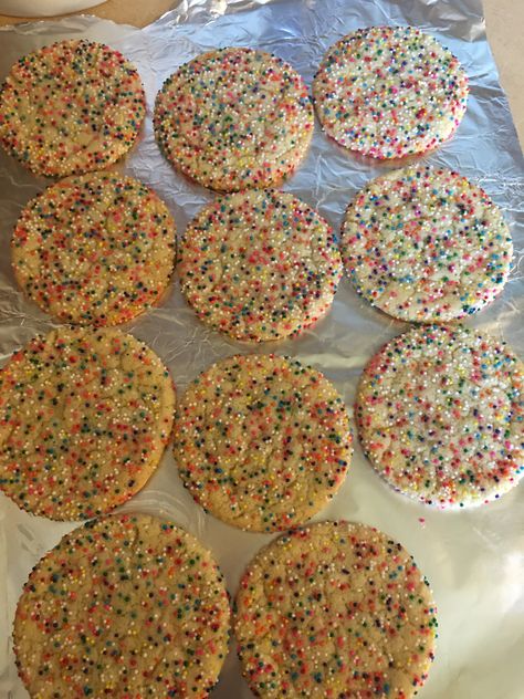 Publix Sprinkle Cookies, Publix Copycat Recipes, Publix Sprinkle Cookie Recipe, Kismet Cookie Recipe, Mcallister Copycat Recipes, Cookie Plug Copycat Recipe, Bristol Farms The Cookie Recipe, Publix Cookie Recipe, Insomnia Cookies Recipe Copycat