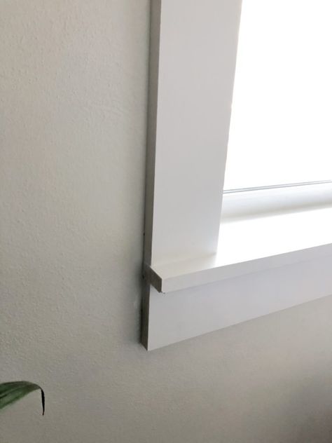 Modern Window Sill, Modern Window Casing, Modern Door Trim, Window Trim Ideas Interior, Modern Window Trim, Window Sill Trim, Craftsman Window, Tile Window, Diy Window Trim