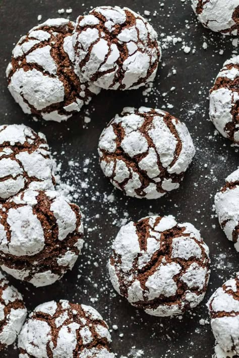 Chocolate Crinkle Cookies are like a cross between the gooiest brownie you have ever had and a crispy chocolate chip cookie Crinkle Cookie Recipes, Crinkles Cookies, Chocolate Crinkles Recipe, Crinkles Recipe, Chocolate Crinkle Cookies Recipe, Two Peas And Their Pod, Colorful Recipes, Chocolate Crackles, Cream Cheese Sugar Cookies