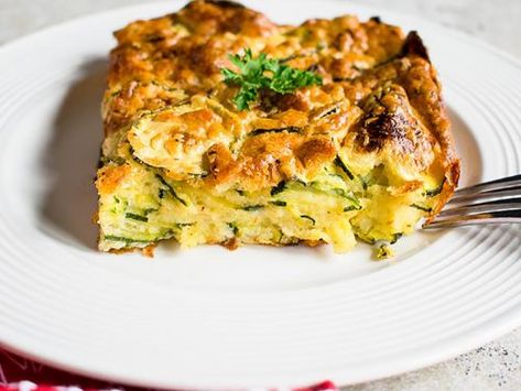 Cheesy Zucchini Bake, Bread Zucchini, Italian Zucchini, Zucchini Recipes Baked, Zucchini Bake, Zucchini Casserole Recipes, Homemade Bisquick, Zucchini Frittata, Lent Recipes