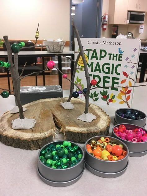 Reggio Inspired Classrooms Two Year Olds, Reggio Invitations, Reggio Literacy, Tap The Magic Tree, Kindergarten Provocations, Tree Activities, Reggio Emilia Classroom, Curiosity Approach, Reggio Inspired Classrooms