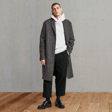 Levi's Long Herringbone Overcoat Peacoat Outfit Men, Nyc Fashion Fall, Herringbone Overcoat, Grey Overcoat, Long Coat Men, Mens Wool Coats, Overcoat Men, Gray Wool Coat, Wool Overcoat