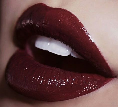 Vamp Red Lipstick, Dark Red Lip Gloss, Dark Lip Gloss, Dark Red Lip, Lips Ideas, Maroon Lips, Maroon Lipstick, Cherry Lipstick, Deep Red Lipsticks