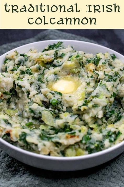 Traditional Irish Colcannon (Irish Mashed Potatoes) Colcannon Potatoes, Irish Mashed Potatoes, Colcannon Recipe, Irish Dishes, Diner Recept, Irish Food, Simply Recipes, Irish Recipes, Potato Dishes