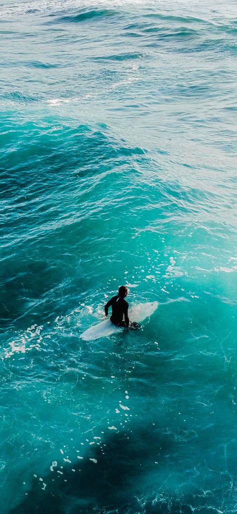 L'articolo Surf proviene da Wallpapers Central. Wsl Surf, Surfing Wallpaper, Photo Surf, Tropical Vacation Destinations, Surfer Room, Surfer Vibes, Surfer Lifestyle, Beach Wallpaper Iphone, Surfing Aesthetic