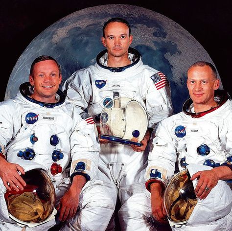 Apollo 11 Crew, Apollo Nasa, Apollo Space Program, Apollo 11 Moon Landing, Apollo 11 Mission, Apollo 1, Lunar Landing, Nasa Photos, Moon Walk