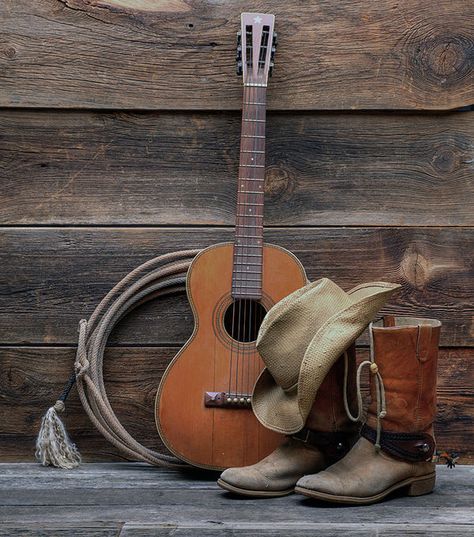 Country music Rodeo Art, Western Ideas, Farmhouse Printables, Guitar Aesthetic, Photography Still Life, Everything Country, Western Photography, Guitar Photography, Wilde Westen