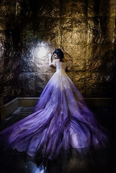 Purple Ombre Wedding Dress, Pink Ombre Wedding Dress, Purple Ombre Wedding, Purple Wedding Gown, Stain Dress, Diana Outfits, Pink Ombre Wedding, Alternative Weddings, Ombre Wedding Dress