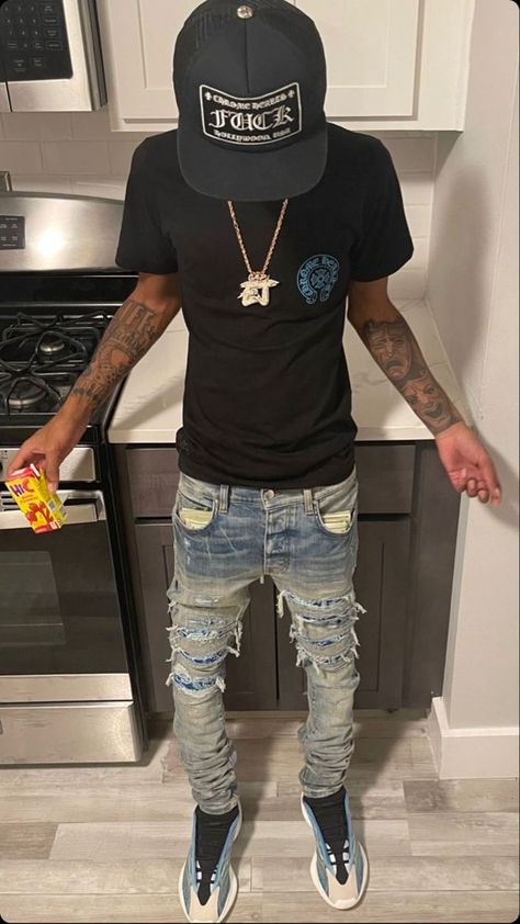 Usa Drip Outfits Men, Amiri Jeans Outfit Men, Best Drip Outfits Men, Men Drip Outfits, Drip For Men, Rappers Outfits, Rapper Fits, Hood Outfits Men, Black Jeans Outfit Mens