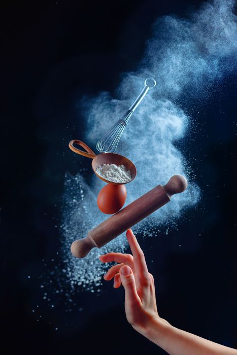 How to Create Magical Still Life Photos With DIY Flour Clouds Diy Flour, Logo Online Shop, Container Restaurant, Levitation Photography, Diy Clouds, Food Art Photography, Paper Cones, Food Photography Tips, Still Life Photos