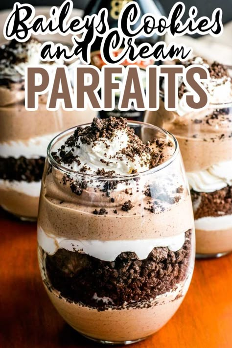 Cookies And Cream Parfait Recipe, Baileys Recipes Drinks, Baileys Dessert, Baileys Recipes, Parfait Desserts, Parfait Recipes, Boozy Desserts, Trifle Recipe, Baileys Irish