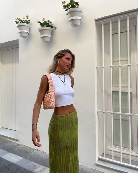 #summerstyle #crochet #tan Spain Outfit, Holiday Outfits Summer, Summer Holiday Outfits, Fest Outfits, European Summer Outfits, Europe Outfits, Rock Outfit, Paris Mode, Italy Outfits