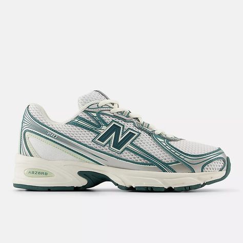 740, U740GR2 Visuell Identitet, Running Inspiration, New Balance Sneakers, Fashion 2024, Green Sea, Latest Sneakers, Clarks Originals, Newest Jordans, Unisex Shoes