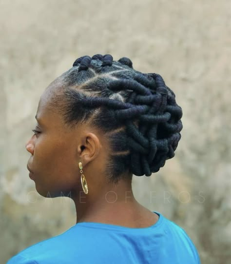 Natural Hair Mohawk, African Threading, African Natural Hairstyles, Flat Twist Hairstyles, Air Style, Black Hair Updo Hairstyles, Natural Hair Stylists, Hair Dressing, Big Box Braids Hairstyles