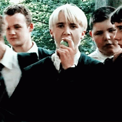 Meme Harry Potter, Snape And Lily, Citate Harry Potter, Draco Malfoy Hot, Glume Harry Potter, Malfoy Aesthetic, Harry Potter Memes Hilarious, Draco Malfoy Aesthetic, Lily Potter