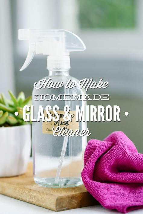 Homemade Glass and Mirror Cleaner Glass Cleaner Recipe, Diy Glass Cleaner, Homemade Glass Cleaner, Window Cleaner Homemade, Cleaner Living, Fly Lady, Mirror Cleaner, Toxic Cleaning Products, Stainless Steel Cleaner