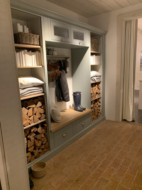 Cabin Utility Room, Old Stables Renovation, Boot Room Ideas Entrance Porches, Big Hallway Ideas Entrance, Cottage Boot Room, British Mudroom, Narrow Boot Room, Working Farm Mudroom, Porch To Mudroom Conversion