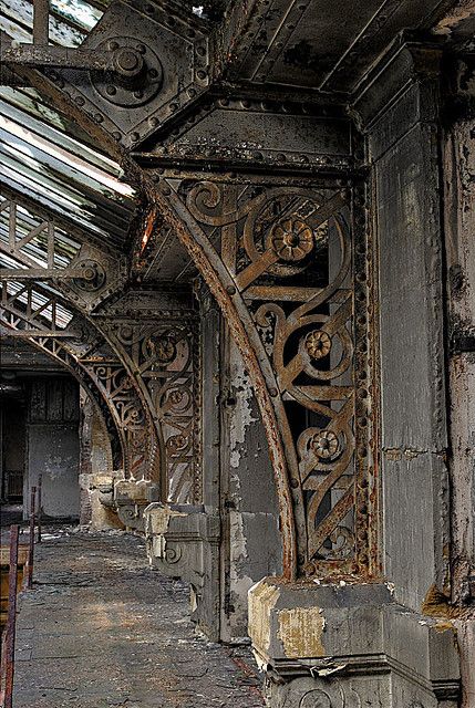 THIS is what steampunk is all about! Function AND beauty! verschnörkelte Pfeiler by rivende, via Flickr Beautiful Decay, Abandoned Homes, Forgotten Places, Abandoned House, Abandoned Mansions, Old Building, Abandoned Buildings, Abandoned Houses, Old Buildings