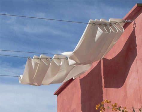 9 Clever DIY Ways to Create Backyard Shade • The Garden Glove Ombra Pergola, Diy Patio Ideas, Diy Patio Cover, Easy Backyard Diy, Deck Shade, Pergola Diy, Backyard Shade, Pergola Swing, Patio Pergola