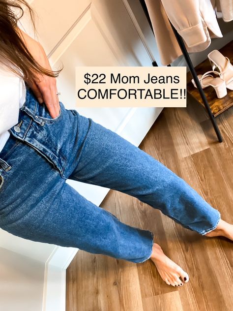 30 Best Mom Jeans - Penny Pincher Fashion Best Mom Jeans, Chic Mom Outfits, Penny Pincher Fashion, Penny Pincher, Curvy Girl Outfits, Outfit Combinations, Fashion Tips For Women, Mom Outfits, Best Mom