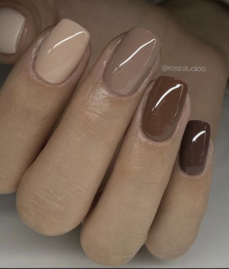 Tan And Cream Nails, Fall Nails No Chip, Neutral Fall Colors For Nails, Fall Shades Nails, Creme Brown Nails, Coffee Cream Nails, Nude Fall Nails Short, Fall Nails For Tan Skin, Cappuccino Nails Color