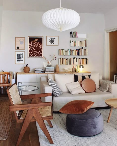 Living Room Scandinavian, Apartment Decor Inspiration, Lovely Home, Apartment Inspiration, Living Room Style, Living Room Inspo, Apartment Interior, Dream House Decor, Small Living Room