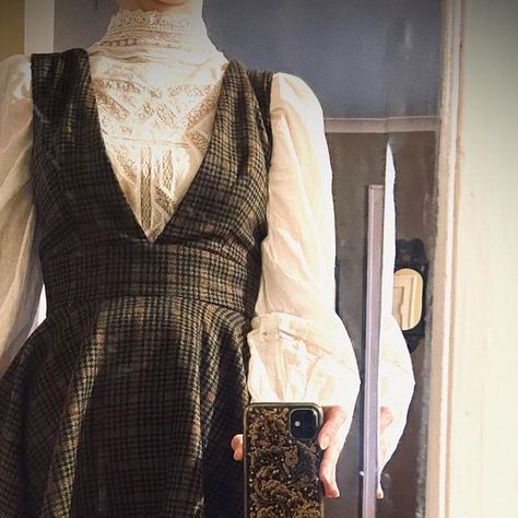 Carlyn Hudson on Instagram: "Just finished this pinafore dress by @schultzapparel and it’s got 1960’s dark academia written all over it. I could spend all day styling it with different pieces. Sewing is hard! I learned a lot making this and it certainly isn’t perfect but it feels like such a luxury owning clothing that’s one of a kind and tailored to your preferences. Thanks for the glorious pattern and the tips along the way! #schultzapparelpattern #schrosella #darkacademia #historybounding Pinafore Dress Dark Academia, Dark Academia Pinafore Outfit, Sewing Pinafore Dress, Wool Pinafore Dress, Dark Academia Outfit Autumn, Vintage Pinafore Dress Pattern, Dark Academia Sewing Pattern, Dark Academia Pinafore, Dark Academia Winter Outfit