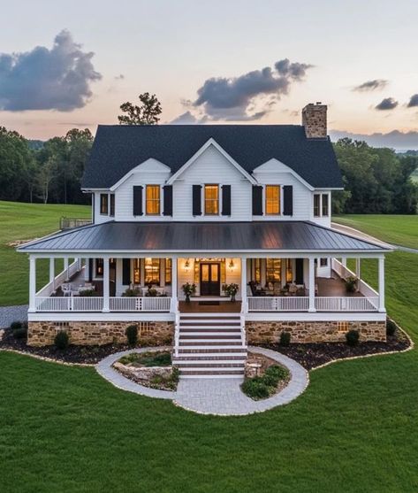 A Pretty Farmhouse With Wraparound... - Farmhouse Gallery 2 Story House Wrap Around Porch, County House Country Farmhouse, Wrap Around Porch And Balcony, Big Farmhouse Plans, Farmhouses With Porches, Modern Farmhouse Wrap Around Porch, Farmhouse Plans With Wrap Around Porch, Modern Farmhouse With Wrap Around Porch, Mississippi Farmhouse