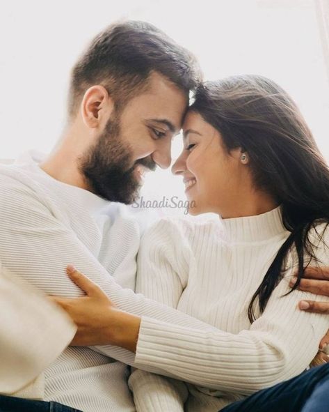 Shoot Outfit Ideas, Creative Photo Ideas, Comfy Outfit Ideas, Pre Wedding Photoshoot Props, Vashikaran Mantra, Pre Wedding Photoshoot Outfit, Shoot Poses, New Romance, Wedding Photoshoot Props