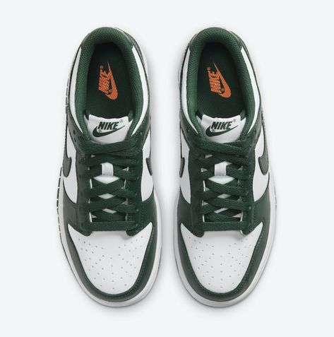 Nike Dunk Low Team Green DD1391-101 Release Date - SBD Nike Shoes Low, Nike Panda, Jordan Vi, Air Jordan Vi, Team Green, Nike Models, Sneaker Sale, Air Jordan 3, Jordan 13