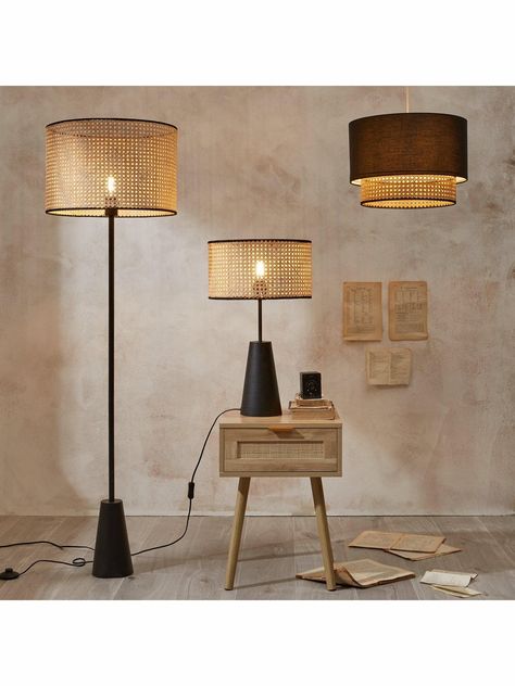 Textured Lamp Shade, Cane Floor Lamp, Rattan Standing Lamp, Floor Lamp Bedroom Ideas, Standing Lamps Living Room, Cane Lamp, Rustic Floor Lamp, Floor Standing Lamp, Living Room Floor Lamp