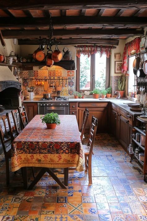 29 Rustic Kitchen Ideas for a Charming Culinary Space Old Italian Kitchen, Rustic Coastal Kitchen, Rustic Italian Kitchen, Traditional Rustic Kitchen, Rustic Kitchen Decor Ideas, Cozy Cabin Kitchen, Rustic Chic Kitchen, Italian Country Kitchen, Italian Cottage