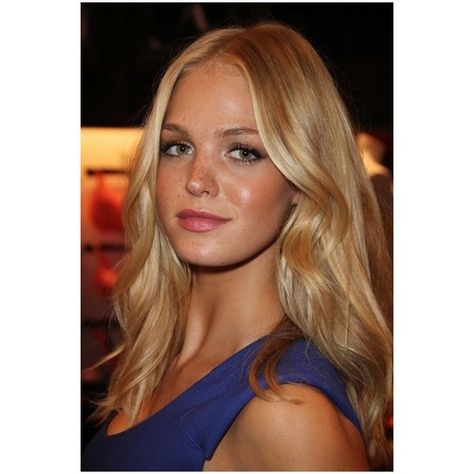 Erin Heatherton #Beauty Makeup ❤ liked on Polyvore featuring beauty products and makeup Erin Heatherton, Let Your Hair Down, Strawberry Blonde, Blonde Beauty, Blonde Girl, Hair Hacks, Hair Goals, Redheads, Celebrity News