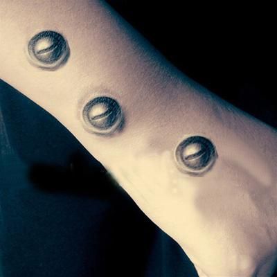 Screw Tattoo, Men's Tattoo Ideas, Ripped Skin Tattoo, Men's Tattoo, Bolt Tattoo, Ink Ideas, Tattoos For Guys, Tatting, Screw