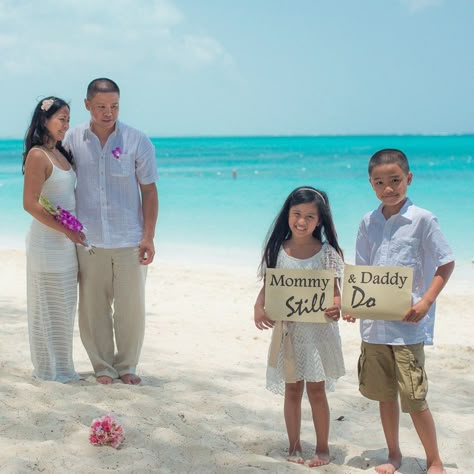 10th Year Anniversary - Vow Renewal in Turks and Caicos Vow Renewal Dress 10 Year Beach, Vow Renewal Dress 25th Anniversary, Small Vow Renewal, Cruise Vow Renewal, 10 Year Vow Renewal Photo Ideas, Cow Renewal, Beach Vow Renewal Dresses, Vow Renewal Dress 10 Year, 20 Year Vow Renewal