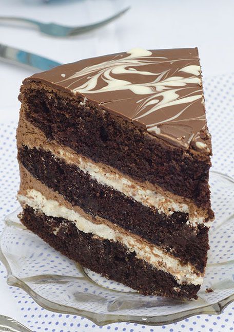 Perfect chocolate pleasure - Tuxedo Cake by OMG Chocolate Desserts Chocolate Tuxedo Cake, Chocolate Tuxedo, Tuxedo Cake, Torte Cupcake, White Icing, A Piece Of Cake, Chocolate Topping, Piece Of Cake, Grooms Cake