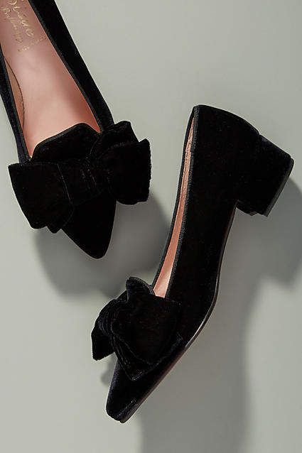 Unique High Heels, Walking In High Heels, Fancy Flats, Ballerina Heels, Black Ballerina, Velvet Pumps, Velvet Loafers, Bow Heels, Bow Shoes