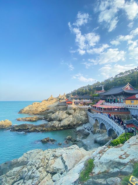 Pretty Places In Korea, South Korea Busan Aesthetic, Haedong Yonggungsa Temple, South Korea Outfit Aesthetic, Summer In South Korea, Korea Busan Aesthetic, South Korea Places To Visit, South Korea Travel Aesthetic, Korea Astethic