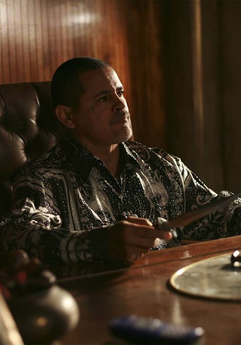 Tuco Salamanca, Raymond Cruz, Strangers In The Night, Emo Pictures, Iconic Movie Characters, Better Call Saul Breaking Bad, Western Artwork, Major Crimes, Aaron Paul