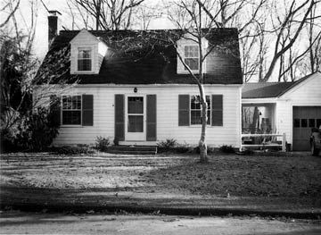 Wrap-around Front Porch gets added to this home.  Plus the garage and breezeway are popped out.  Wonder if I could do this.  Check out the after photo. Front Porch Remodel, Cape Cod House Exterior, Wrap Around Porches, Front Porch Addition, Cape Style Homes, Porch Kits, Boost Curb Appeal, Trendy House, Small Porch